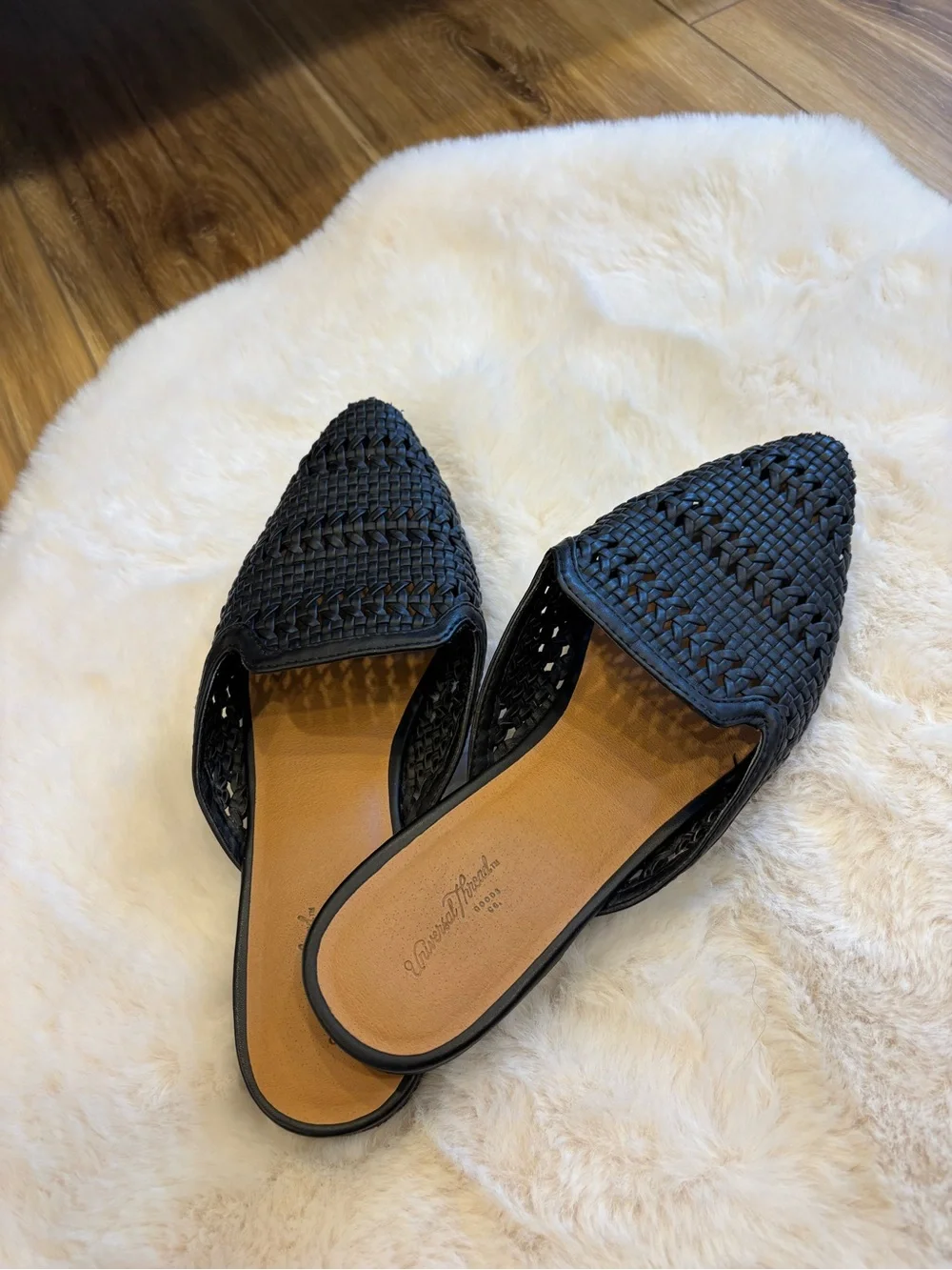 Universal Thread Black Slip On Pointed Toe Mules